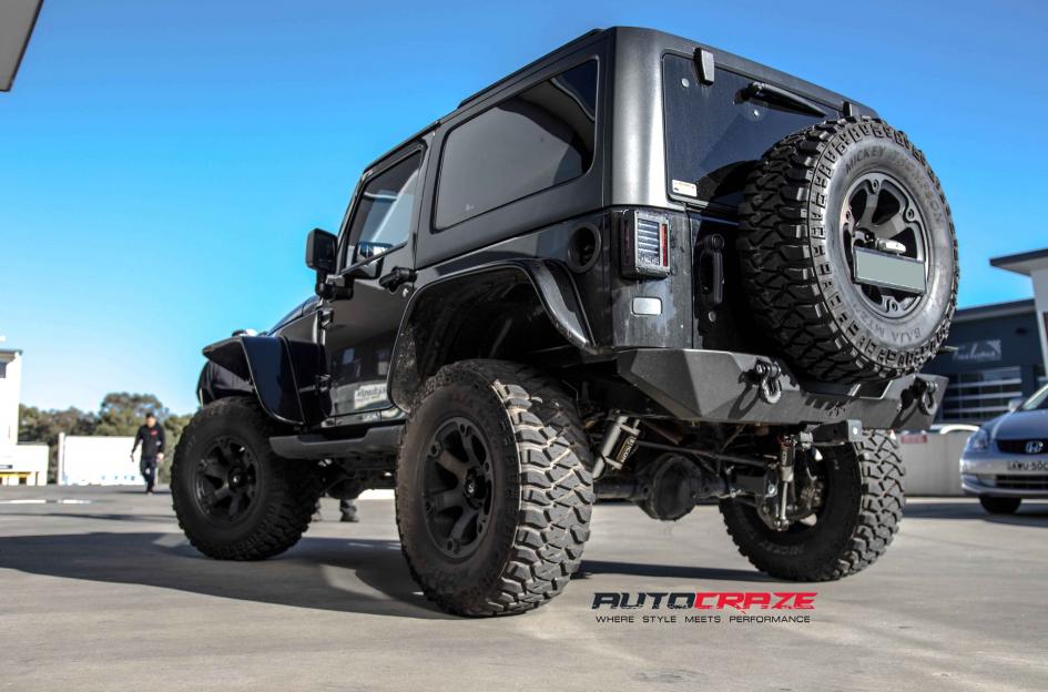 JEEP WRANGLER BEAST BLACK & MACHINED WITH DARK TINT